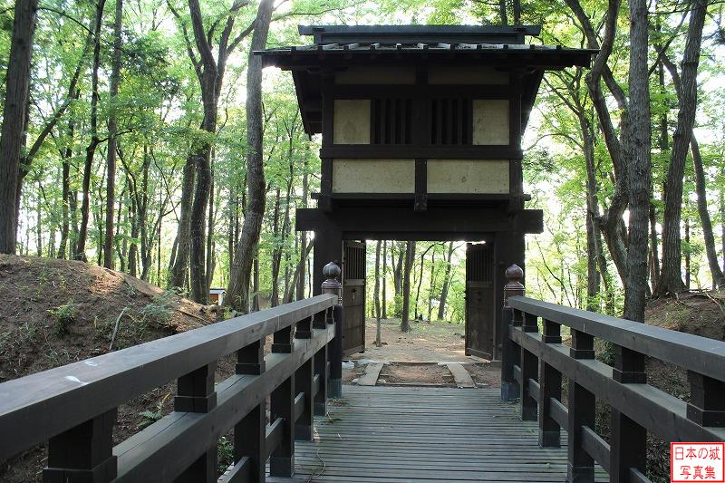 Sakasai Castle Yagura gate of first enclosure