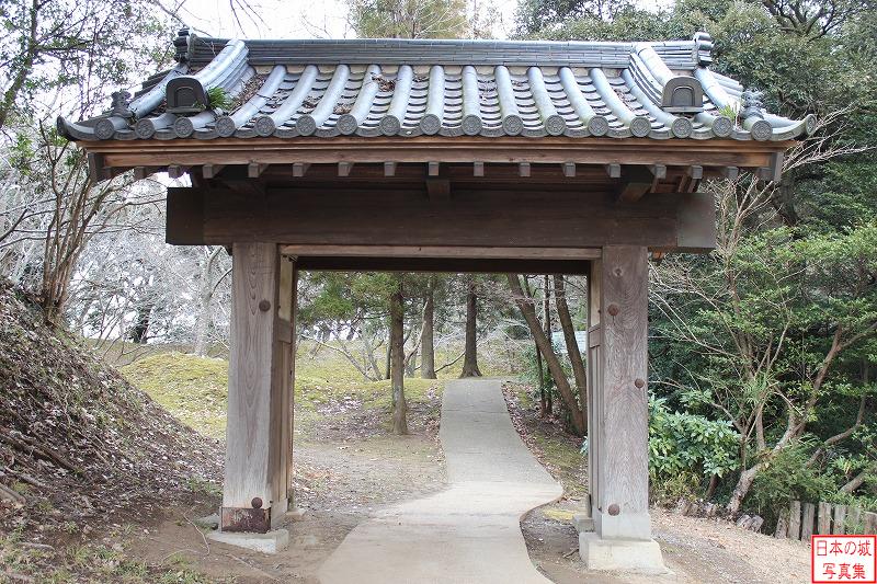 Sakura Castle Relocated gate