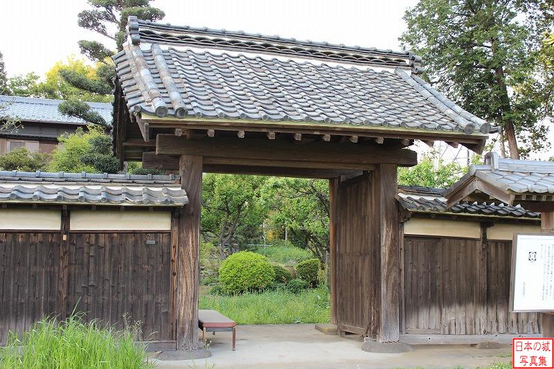 関宿城 移築城門（埋門） 明治八年に城が破却される際に、当地に移築された。