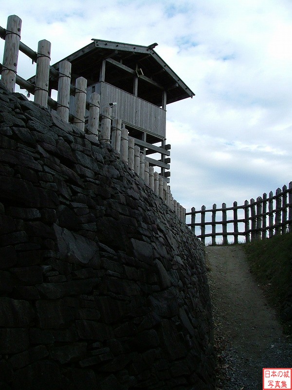 荒砥城 二の郭 二の郭門付近から見る櫓