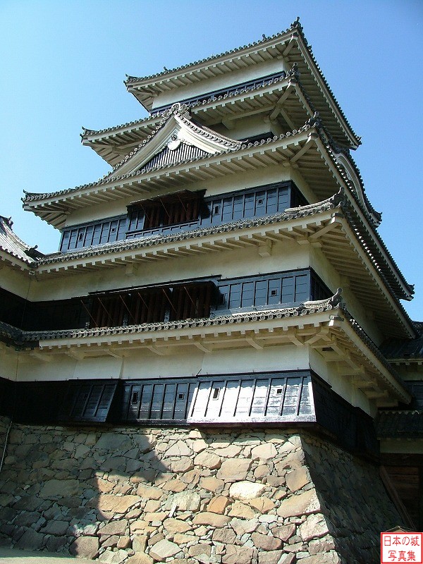 松本城 大天守 大天守。江戸時代前の文禄年間（1593～96年）の建築で、大変古いもの。