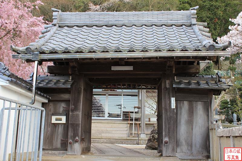 Tanabe Castle Relocated gate (Main gate of Zuiko temple)