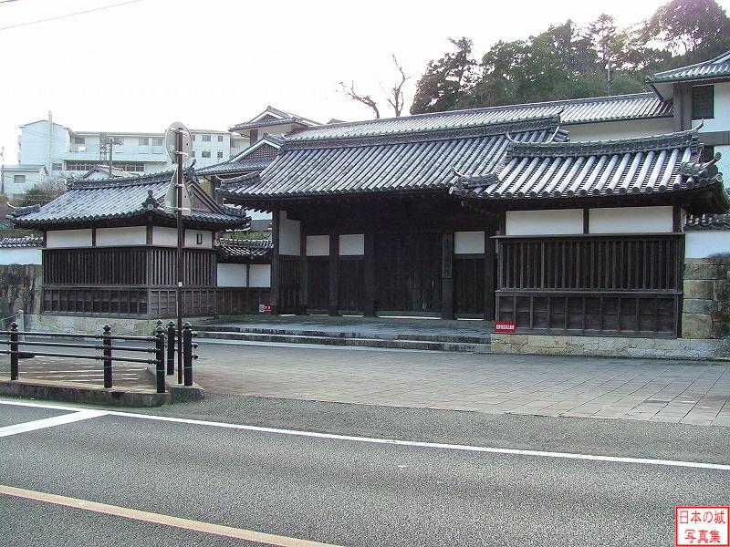 対馬藩藩校「日新館」門