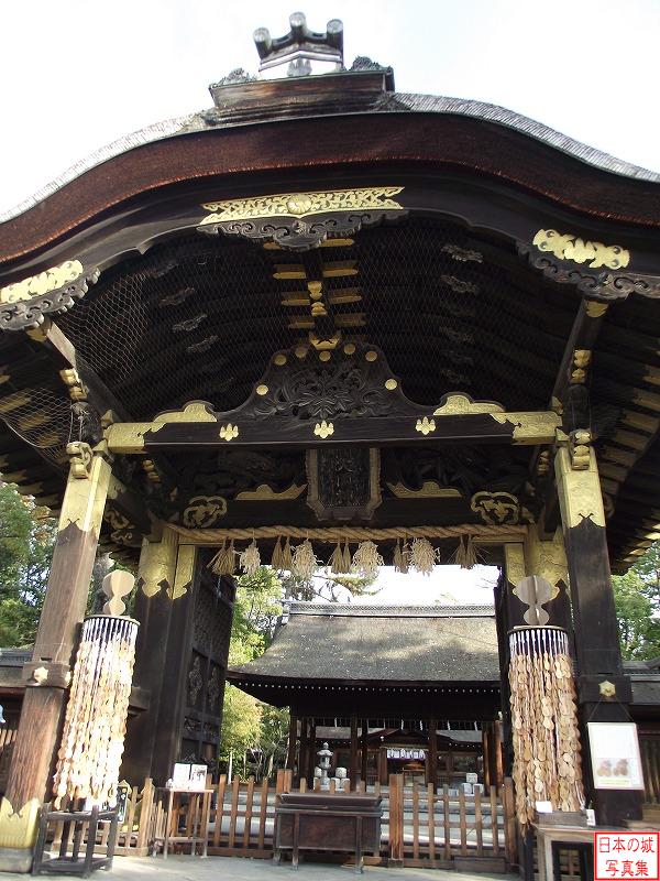 豊国神社正門。伏見城からの移築と伝わる。