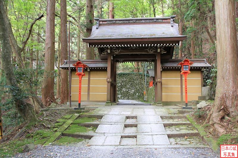 Fushimi Castle Relocated gate (Nakano-mon gate of Honsan temple)